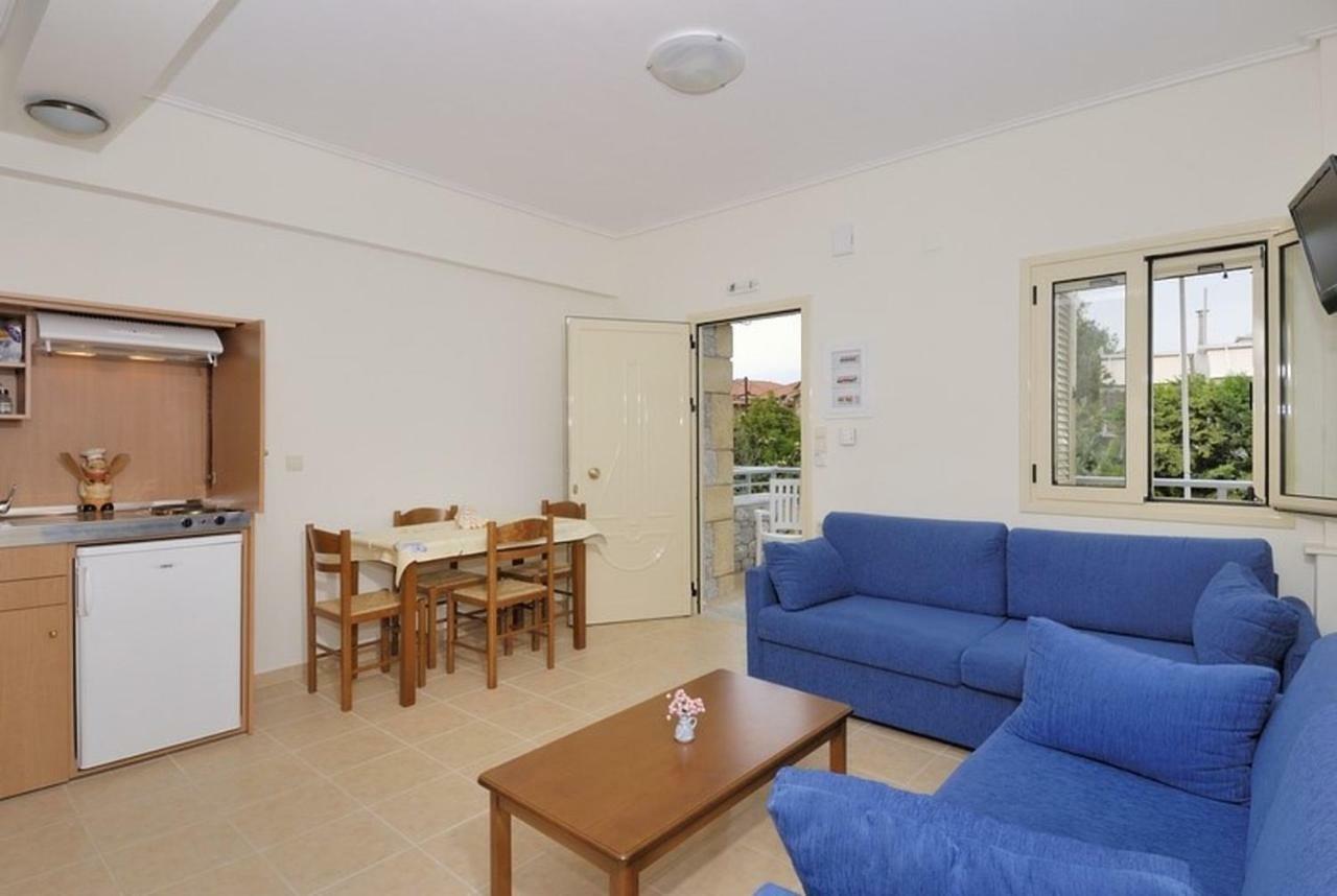 Manoleas Villas - Apartment 2 Stoúpa المظهر الخارجي الصورة